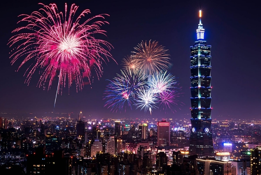Toà tháp Taipei 101 luôn là tâm điểm của những màn pháo hoa tuyệt đẹp