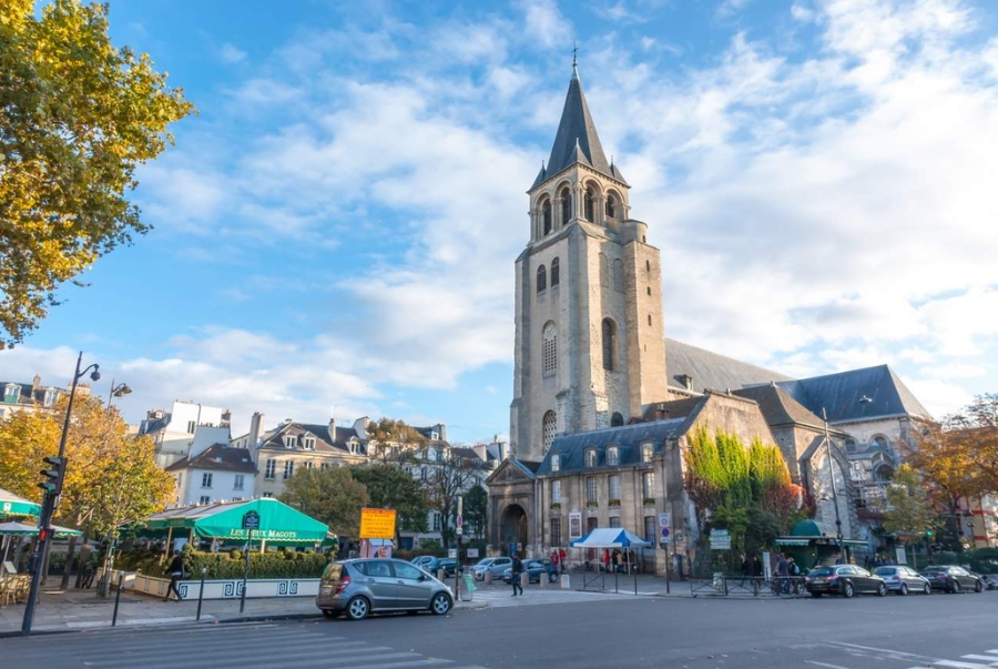 Mọi góc phố Saint-Germain-des-Prés càng trở nên lãng mạn hơn khi trời sang thu
