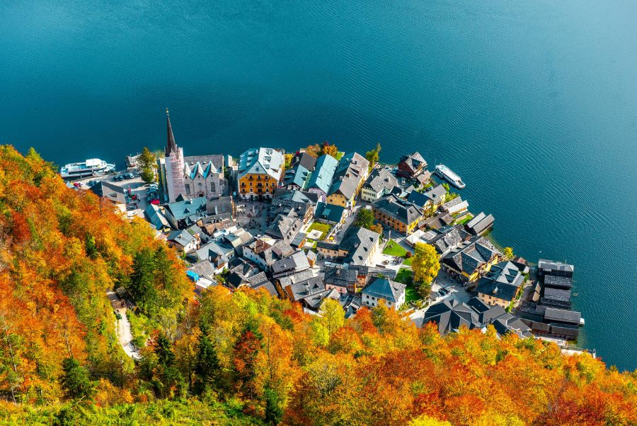 Toàn cảnh làng Hallstatt, viên ngọc của nước Áo