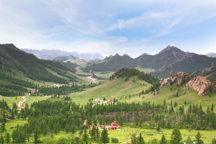 công viên quốc gia Gorkhi-Terelj là một trong những điểm đến lý tưởng dành cho khách du lịch Mông Cổ