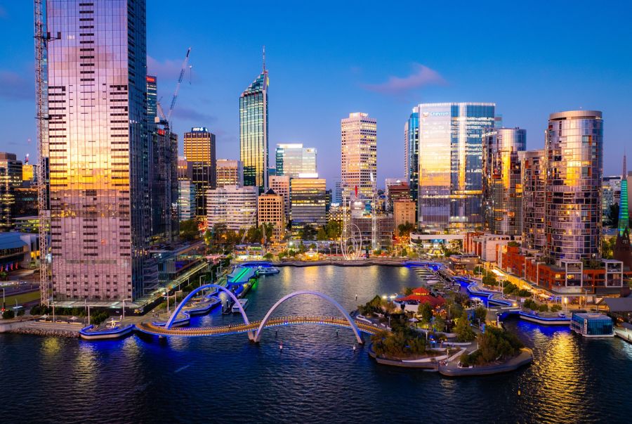 Elizabeth Quay là khu vực ven sông được tái phát triển để trở thành điểm nhấn kiến trúc và giải trí mới của Perth