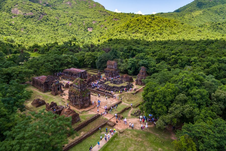 Thánh địa Mỹ Sơn là một trong những cụm đền tháp cổ đặc sắc bậc nhất Đông Nam Á