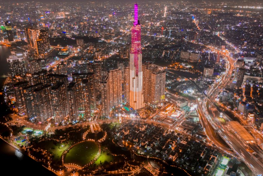 Toàn cảnh thành phố Hồ Chí Minh rực rỡ mỗi khi màn đêm buông xuống