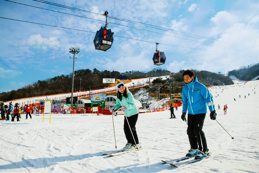 Vivaldi Park Ski World là một trong những khu trượt tuyết nổi tiếng bậc nhất Hàn Quốc