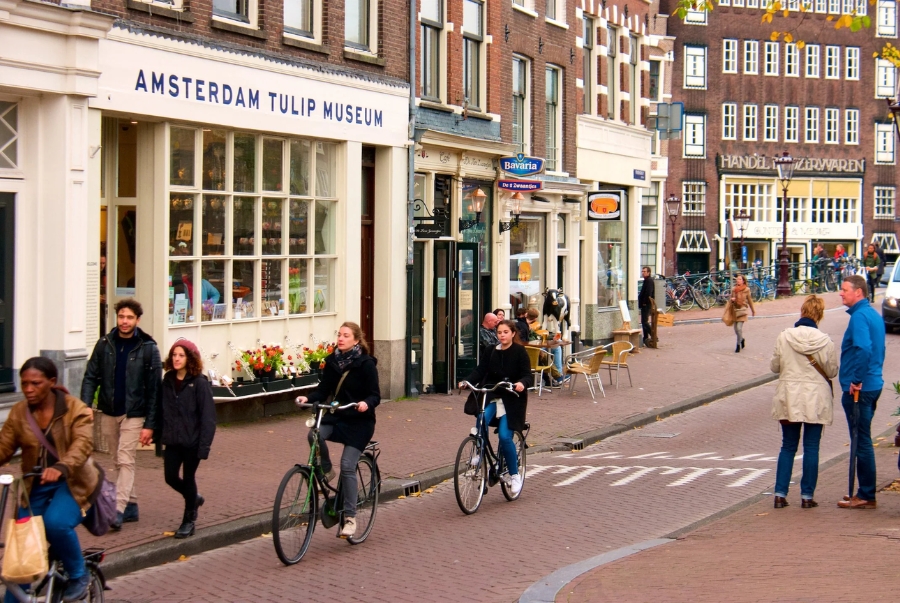 Khu phố Jordaan là một trong những khu dân cư lâu đời nhất Amsterdam