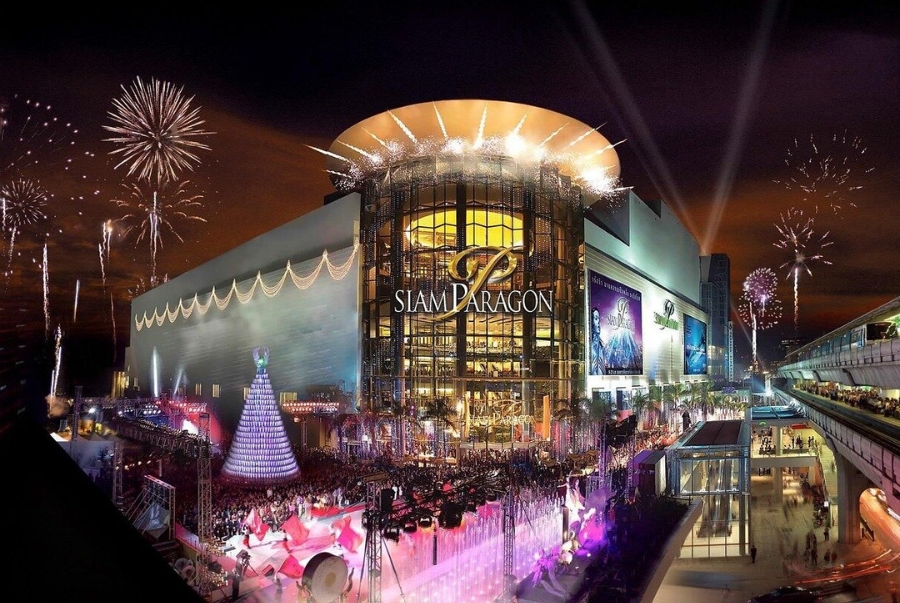 Siam Paragon là trung tâm thương mại cao cấp với quy mô hơn 500.000 mét vuông