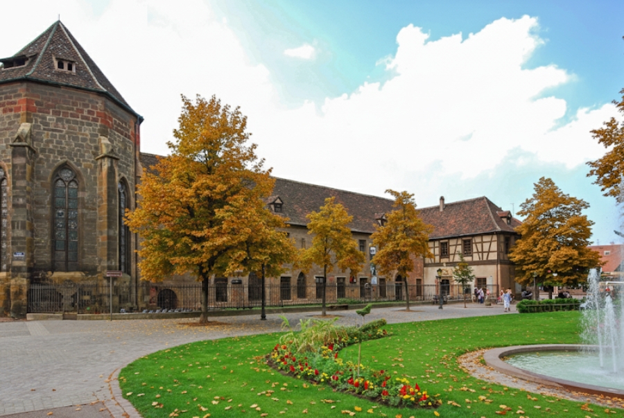 Bảo tàng Musée Unterlinden lưu giữ nhiều tác phẩm nghệ thuật Trung cổ đến hiện đại