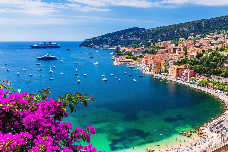 Mùa đông ở khu vực French Riviera chỉ dao động trung bình từ 10 đến 13 độ