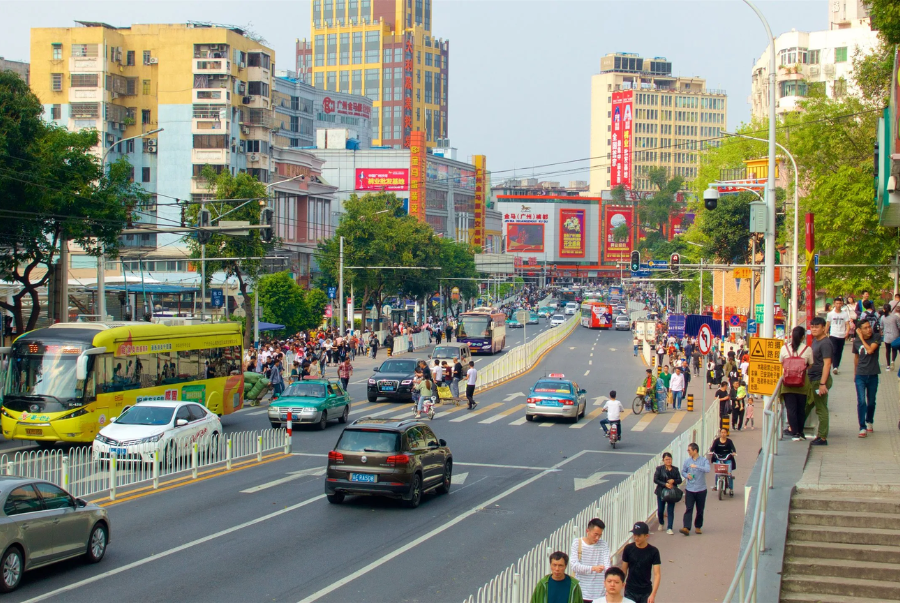 Thiên Hà là khu tập trung nhiều trung tâm thương mại lớn