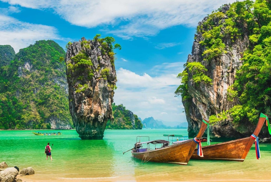 Phuket được biết đến là thiên đường nghỉ dưỡng nổi tiếng của Thái Lan
