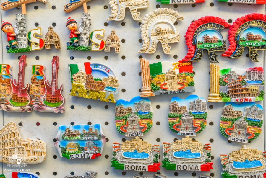 Những món quà lưu niệm đặc trưng mang đậm dấu ấn của nước Ý