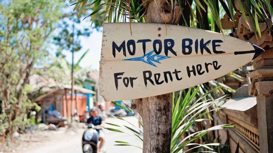 Di chuyển ở Bali khá đa dạng, nhưng thuê xe máy là phương án tiết kiệm và linh hoạt nhất