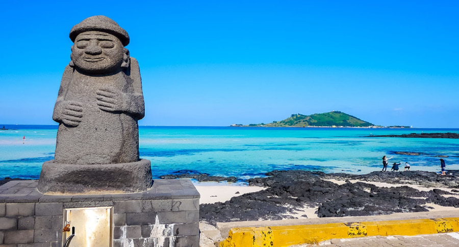 Con đường ven biển - Ngắm cảnh biển xanh và cảm nhận trời thu