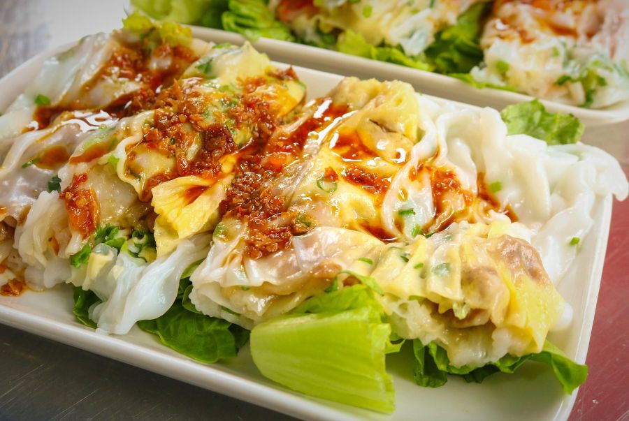 Bánh Cuốn Quảng Châu có vị ngọt tự nhiên, tạo nên sự hài hòa cả về hương vị lẫn kết cấu món ăn.