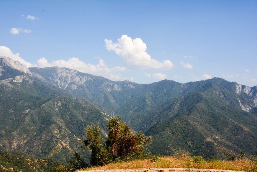 Công viên quốc gia hơn 200 năm tuổi là thiên đường leo núi, dã ngoại và ngắm mùa lá vàng