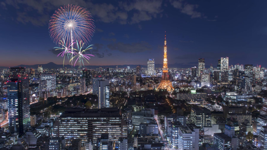 Nếu bạn yêu thích không khí lễ hội sôi động, mùa hè chính là thời điểm lý tưởng để đi du lịch Tokyo Nhật Bản