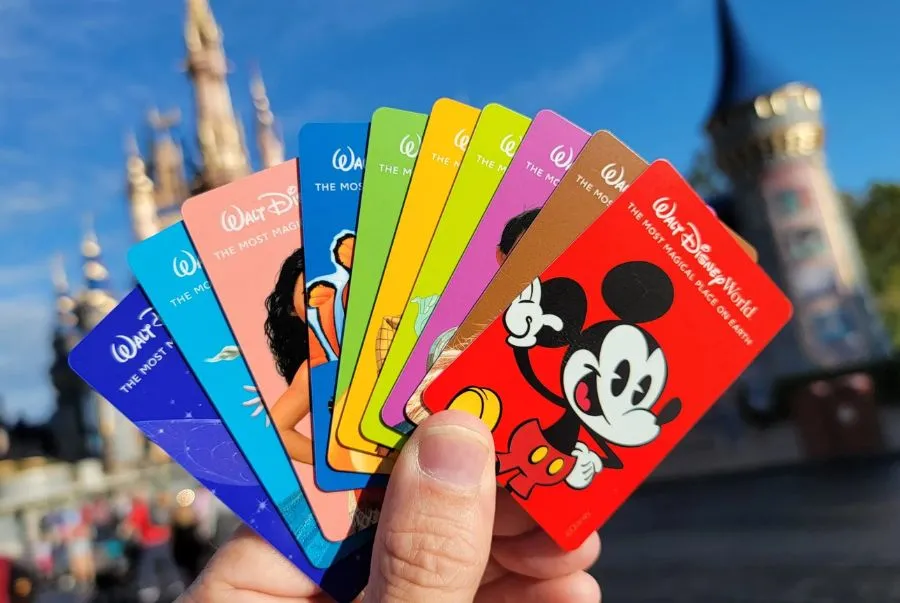Hiện nay vé tham quan Walt Disney World được chia thành nhiều khu vực khác nhau