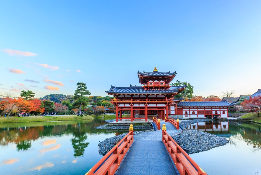 Đền Byodo-in là một trong những ngôi đền Phật giáo nổi tiếng được UNESCO công nhận là Di sản Thế giới