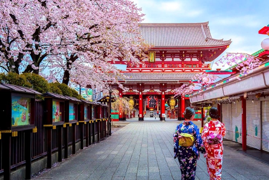 Đền Sensoji là ngôi đền Phật giáo cổ nhất Tokyo