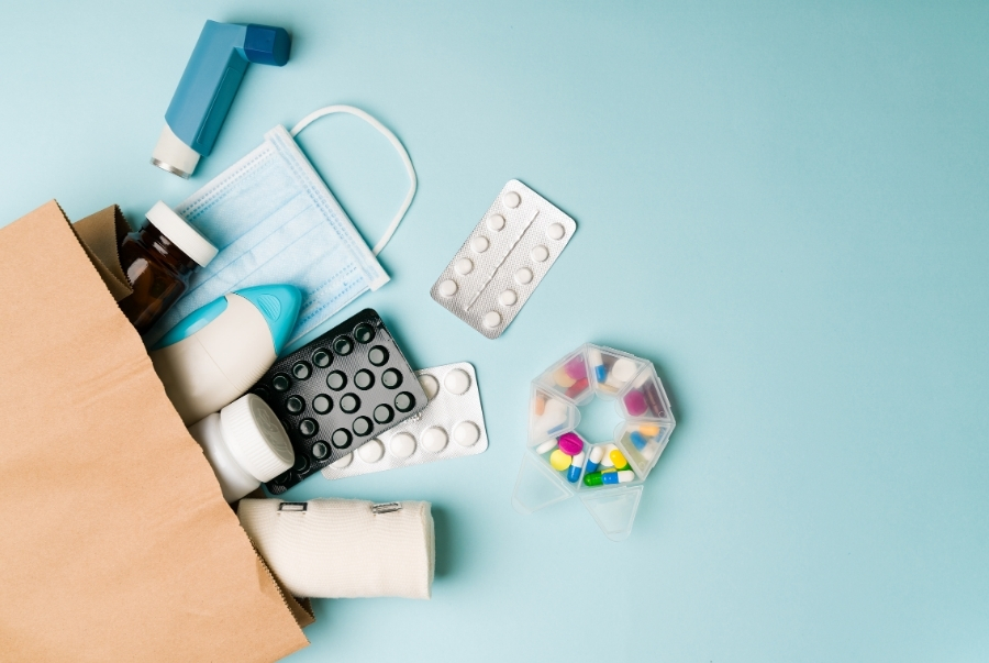 Du khách nên mang theo thuốc cá nhân và kem dưỡng để ứng phó khí hậu khô lạnh