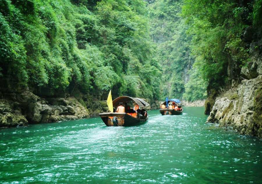 Tiểu Tam Hiệp là một chuỗi các hẻm núi nhỏ nằm trên sông Daning