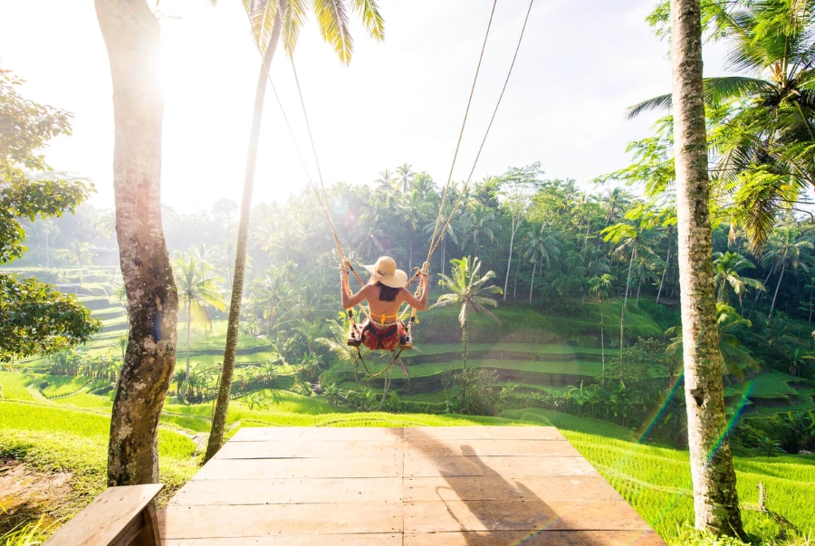 Bali Swing là trải nghiệm không thể thiếu khi du khách ghé thăm ruộng bậc thang này