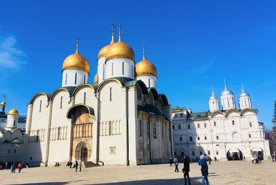 Điện Kremlin vừa là nơi làm việc của Tổng thống đồng thời cũng mở cửa một phần cho du khách tham quan