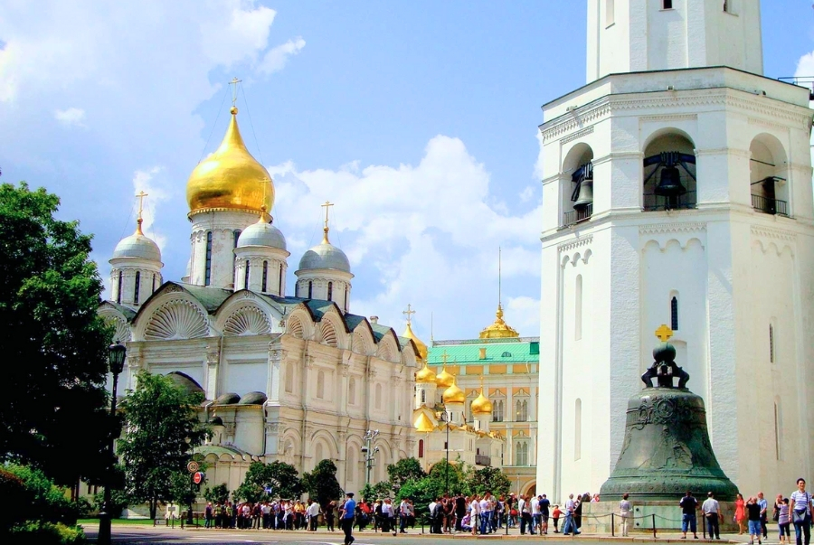 Các nhà thờ cổ kính là nơi diễn ra các nghi lễ tôn giáo