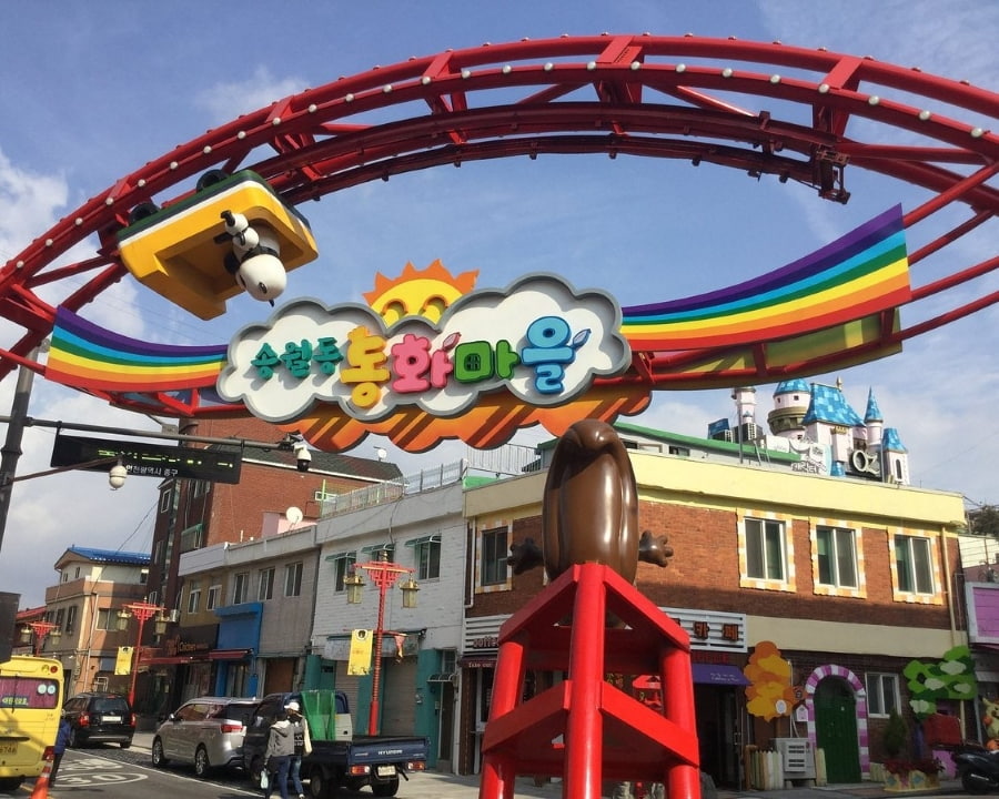 Nếu bạn đang tìm kiếm một địa điểm check-in độc đáo tại Hàn Quốc thì công viên nghệ thuật Songwol-dong là lựa chọn hoàn hảo