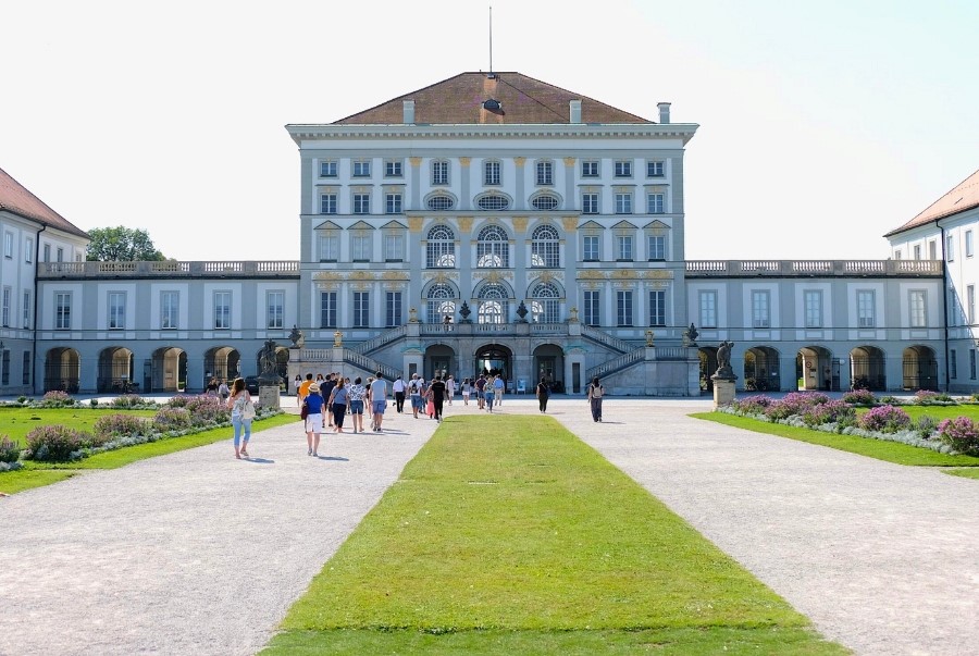 Cung điện Nymphenburg là một trong những công trình hoàng gia lớn nhất tại Munich