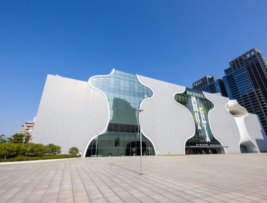 Nhà hát Quốc gia Đài Trung nổi bật với thiết kế "hang động đô thị"