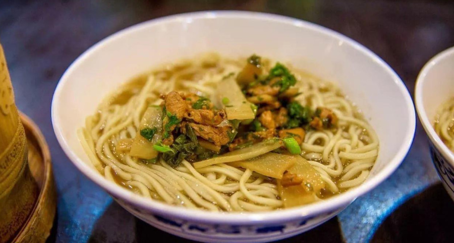 Mì Pian'erchuan được yêu thích bởi cả người dân địa phương và du khách khi du lịch Hàng Châu