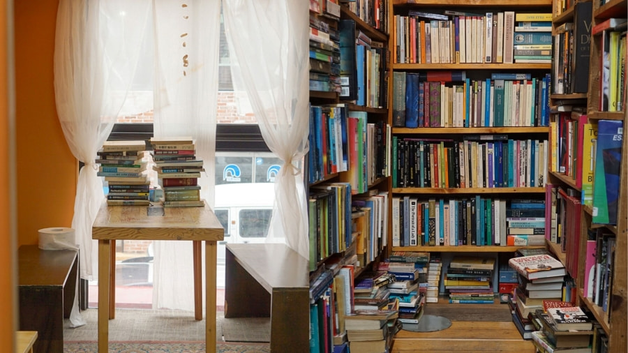 Baedari Secondhand Bookstore Alley mang đến một trải nghiệm văn hóa khác biệt tại xứ Hàn