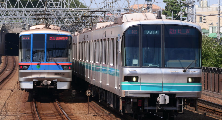 Tàu điện ngầm là phương tiện chính để di chuyển trong nội đô