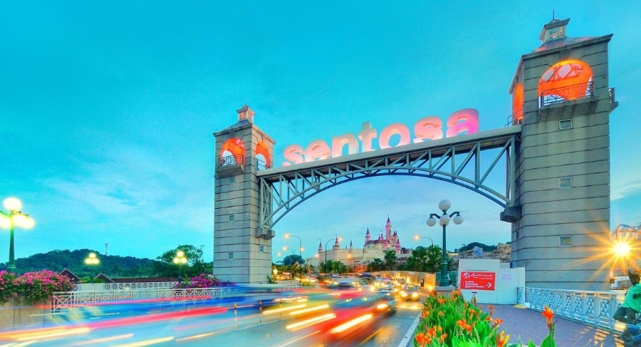 "Đảo giải trí" Sentosa là thiên đường của các khu vui chơi và điểm tham quan, phù hợp với mọi lứa tuổi