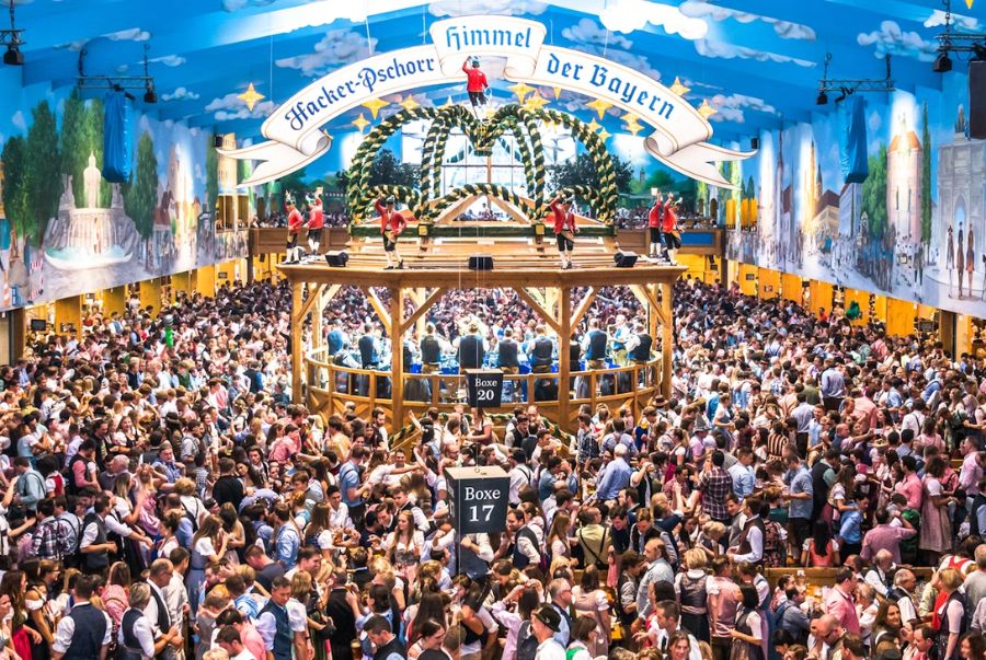 Oktoberfest là lễ hội gắn liền với lịch sử, văn hóa, âm nhạc, ẩm thực và tinh thần của người dân Đức