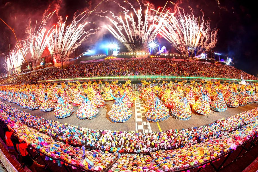 Chingay Parade là lễ hội đường phố lớn nhất Singapore