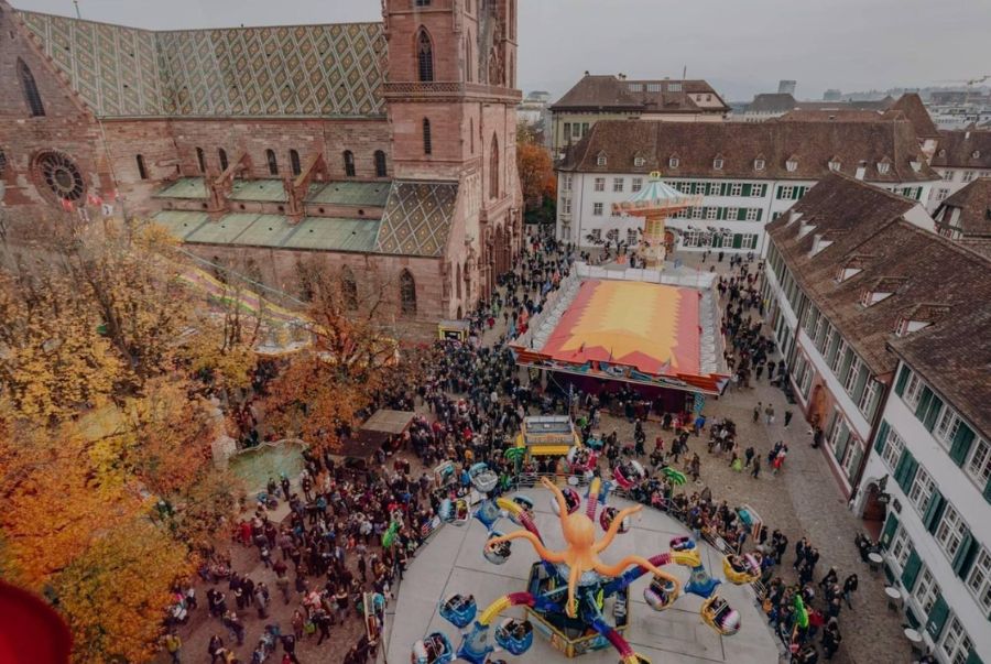 Không khí lễ hội Herbstmesse ở Basel nhộn nhịp trong màu sắc mùa thu