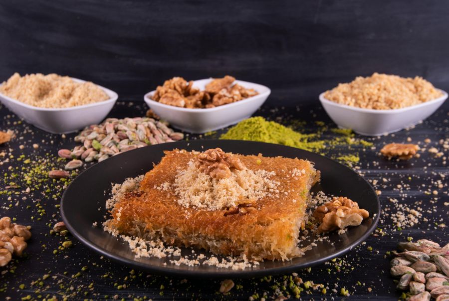 Knafeh được mệnh danh là “nữ hoàng của các món ngọt” tại Dubai 