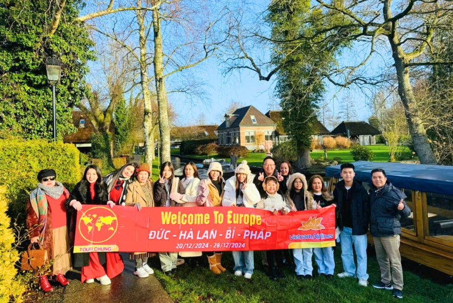 Tuy nhiên khi du lịch theo tour bạn cần tuân theo thời gian chung của đoàn