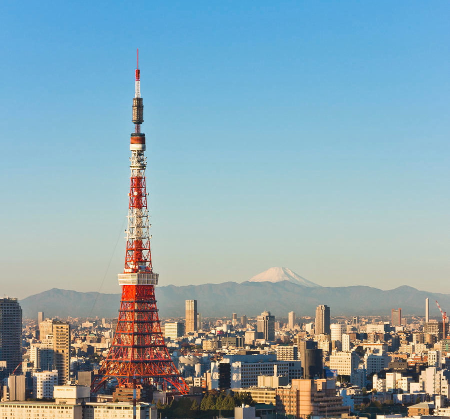 Tuỳ vào điều kiện thời tiết mà bạn có thể ngắm núi Phú Sĩ từ Tokyo Tower