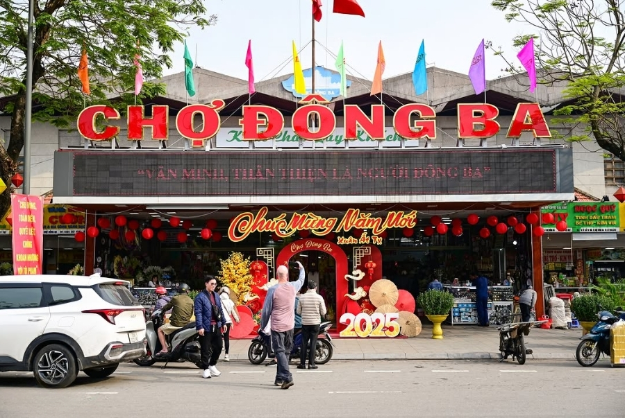 Chợ Đông Ba là khu chợ truyền thống lâu đời của thành phố Huế