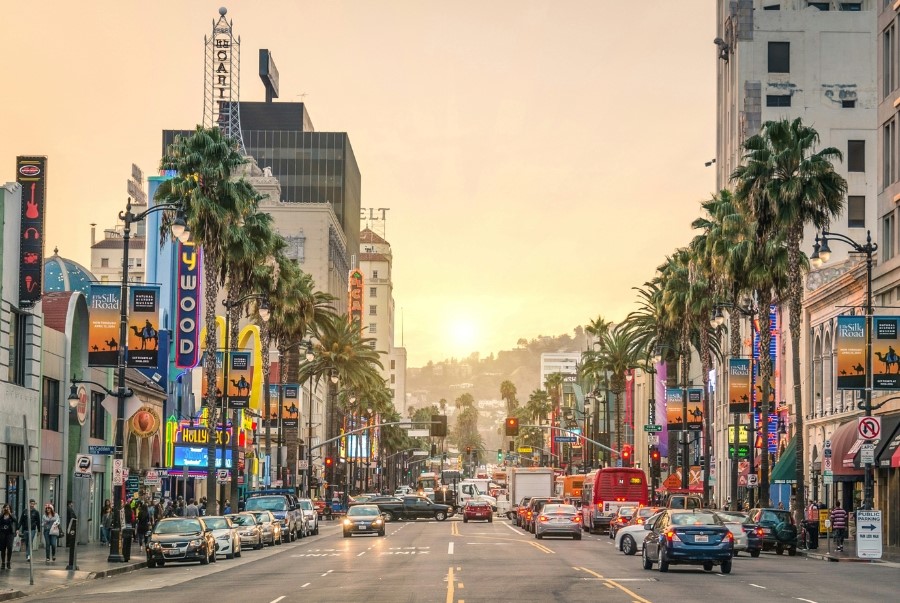 Los Angeles sở hữu khí hậu ôn hòa quanh năm, tạo điều kiện thuận lợi cho du khách khám phá