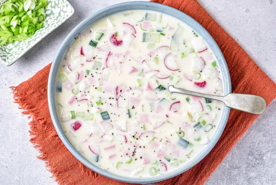 Okroshka là món súp lạnh đặc trưng của ẩm thực Nga