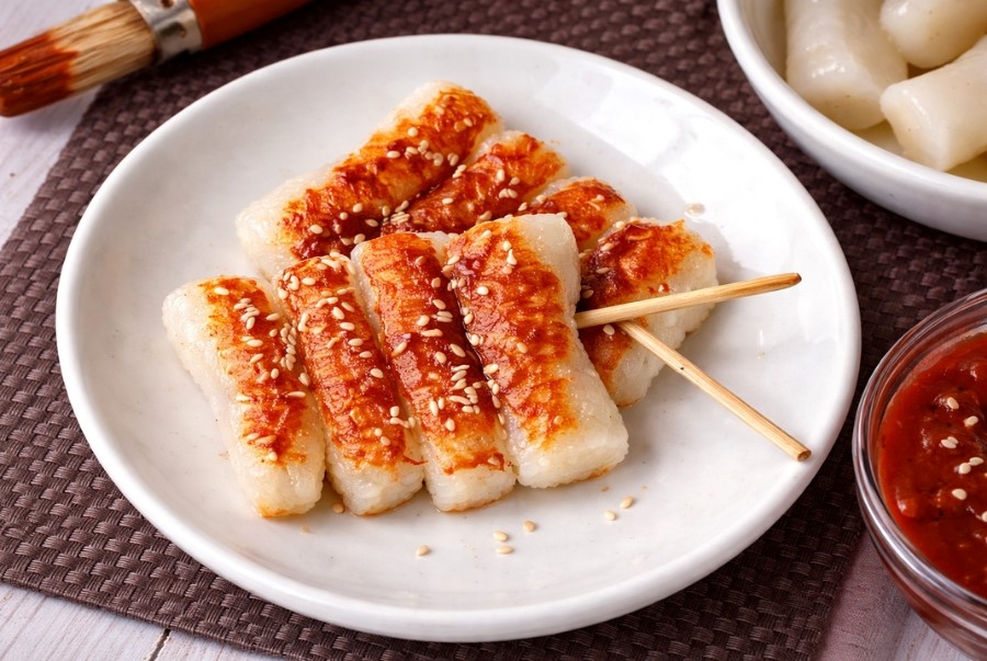 Bánh gạo nướng là món ăn truyền thống của jeju