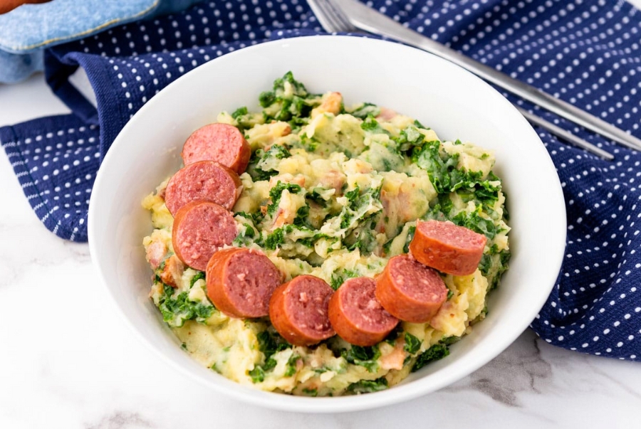 Stamppot là món khoai tây nghiền nhuyễn trộn cùng rau củ