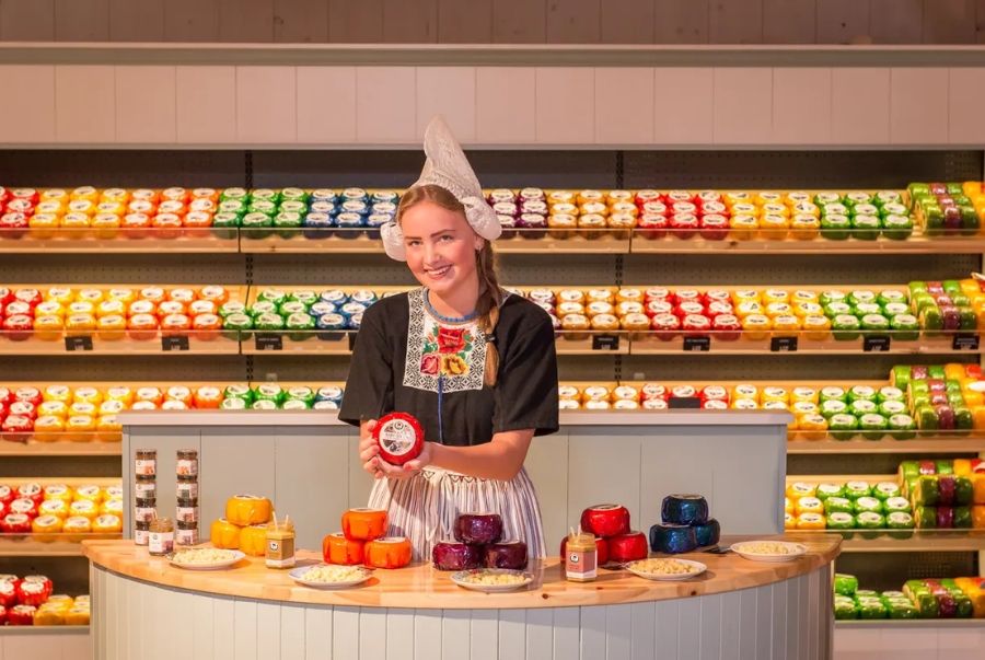 Bạn có thể nếm thử các loại phô mai trước khi mua