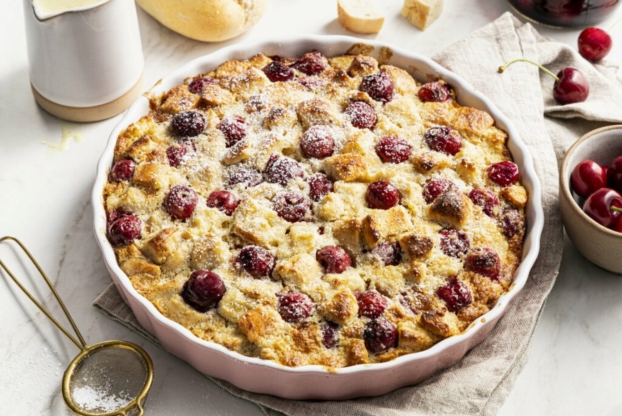 Những chiếc bánh pudding bánh mì anh đào truyền thống của Đức