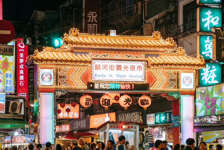 Chợ đêm Raohe là khu chợ đêm lâu đời nhất tại Đài Bắc