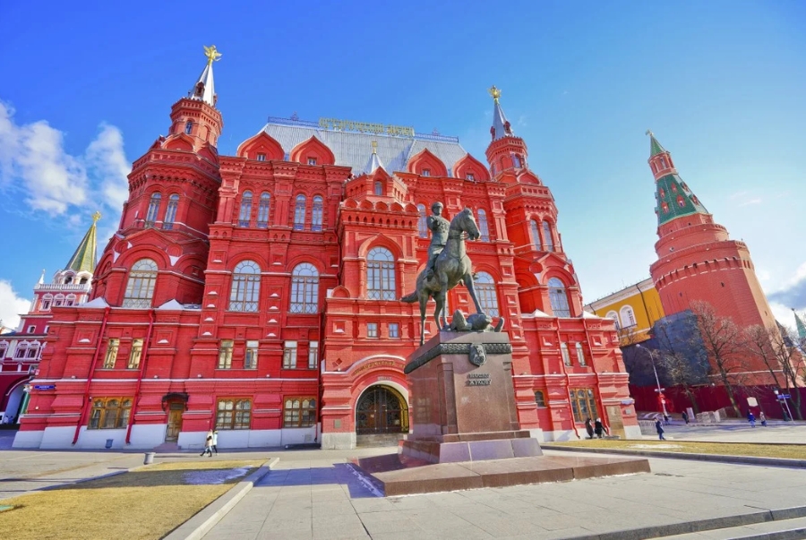 Quảng trường Đỏ nằm ngay trung tâm thủ đô Moscow